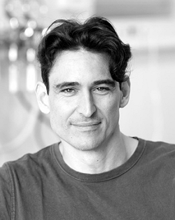 Jonathan Vela