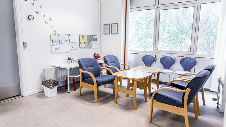 Venteværelse hos Astmaskolen, Aalborg Universitetshospital