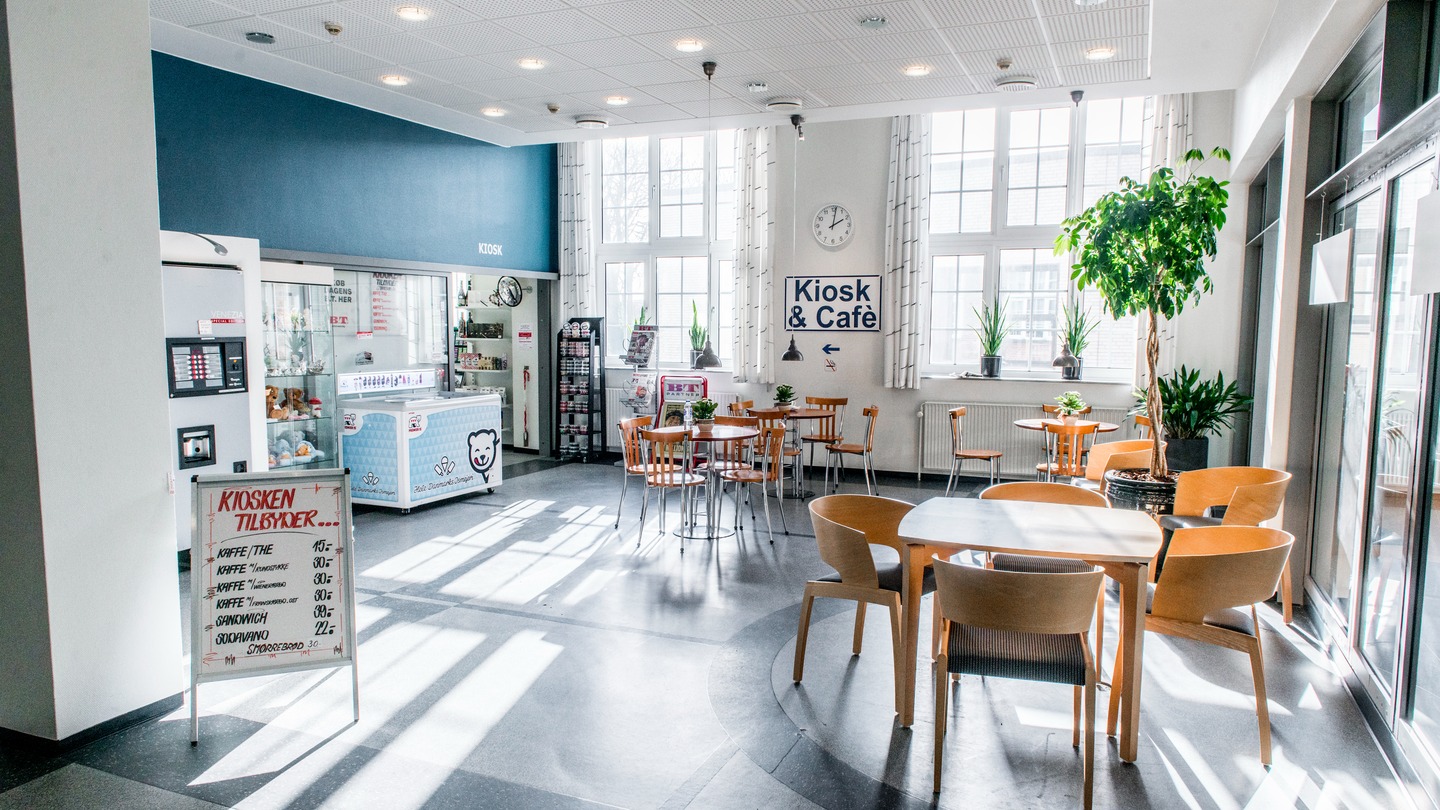 Opholdsområde udenfor kiosken