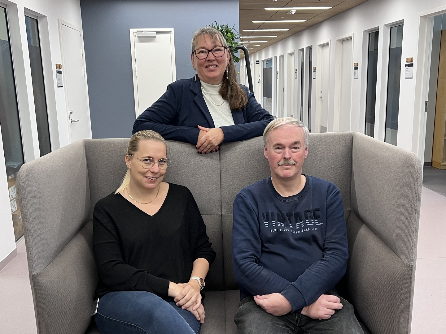 Pia Kronholm, Dorrit Juhl Hansen og Peter Vestergaard står bag den digitale database for fremtidig forskning.